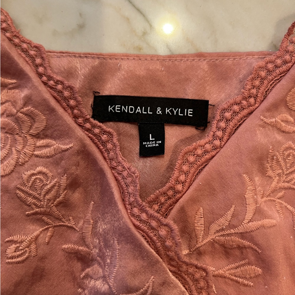 Kendall and Kylie embroidered lace romper pac sun sz Lg - Picture 4 of 8